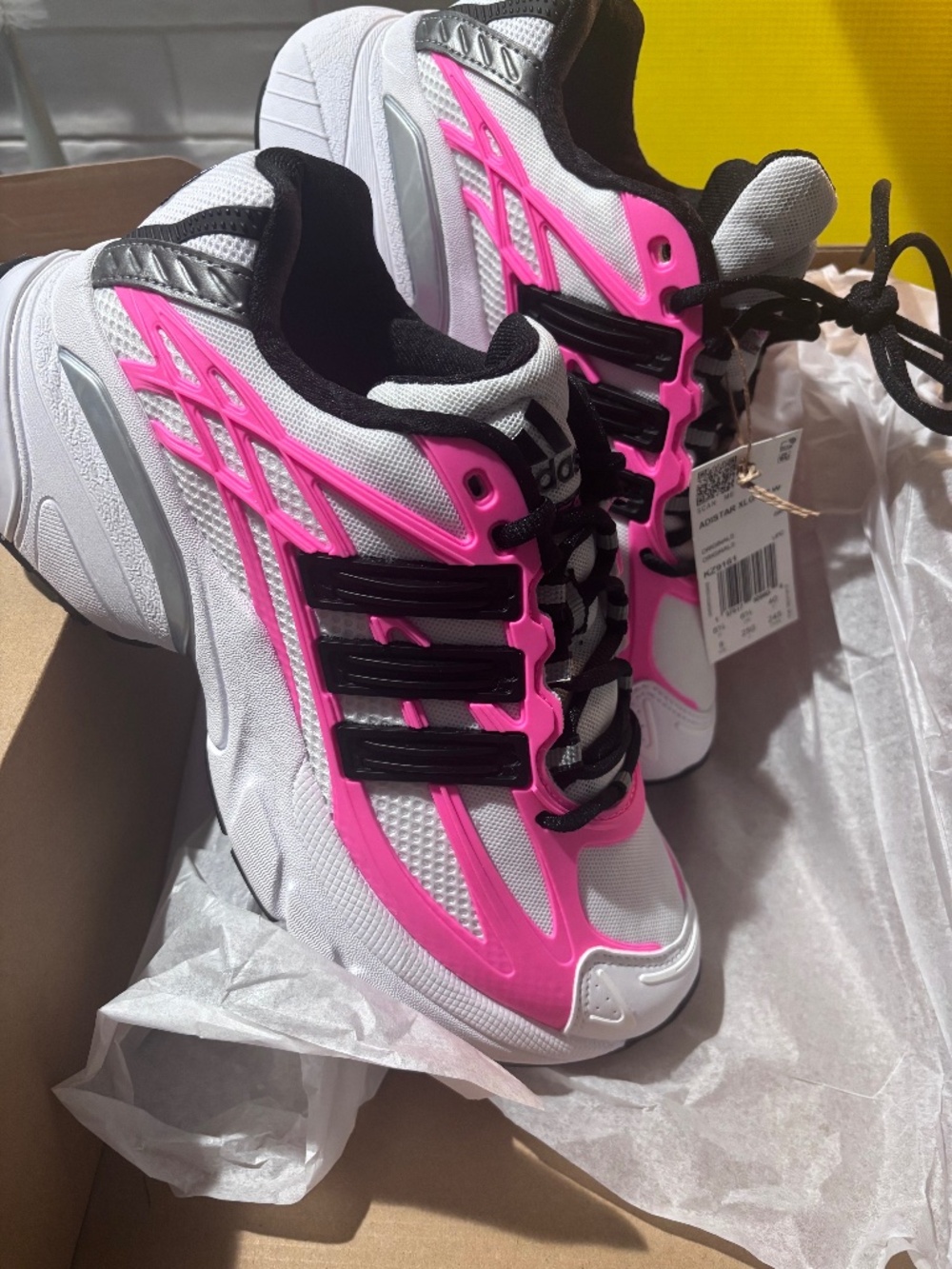 Adidas Adistar W8 - NWT